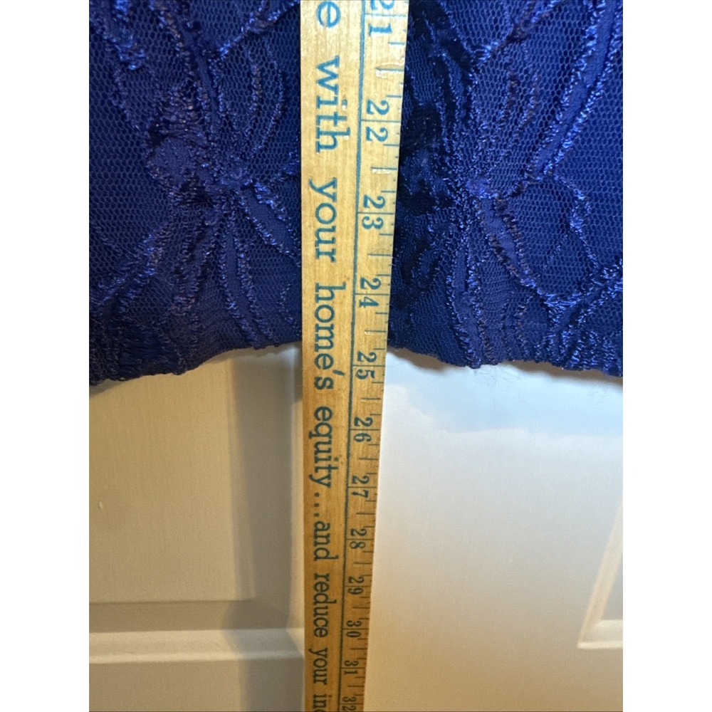 Alfani Women's XL Royal Blue Lace V-Neck Top 3/4 Sleeve Lined Blouse Elegant - Picture 4 of 5